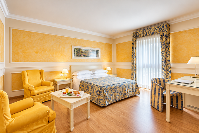 Camera-Elegance-matrimoniale---Hotel-Continental-Roncadelle1